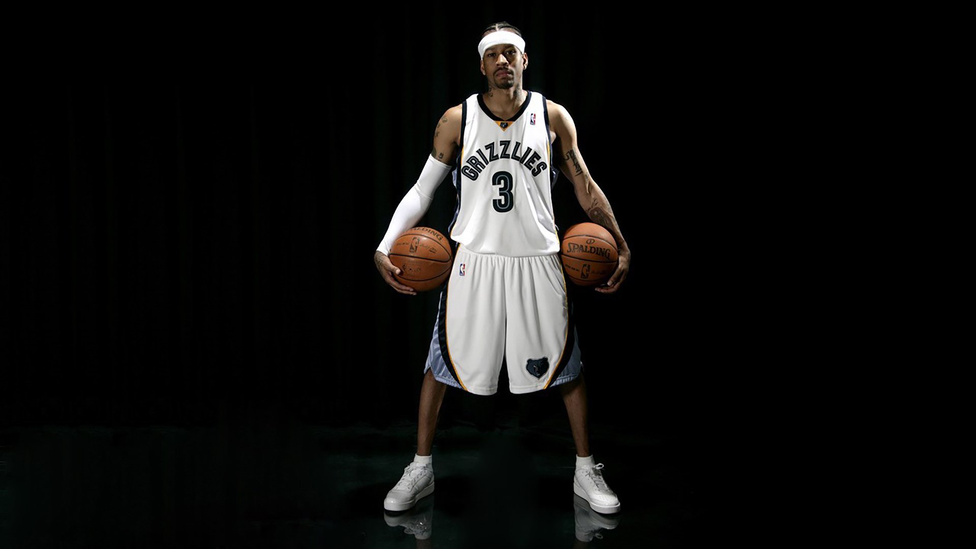 两队风格迥异，对抗看点十足，两名对抗的队员